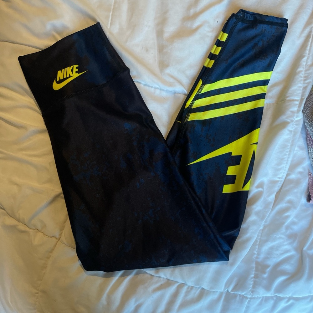 blue and black nike leggings